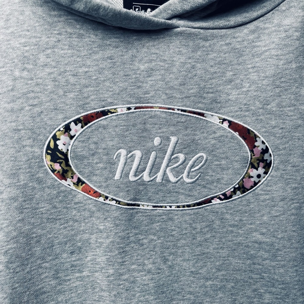 Nike Hoodie Womens Small Gray Cropped Floral Logo Pullover Knit Long Sleeve